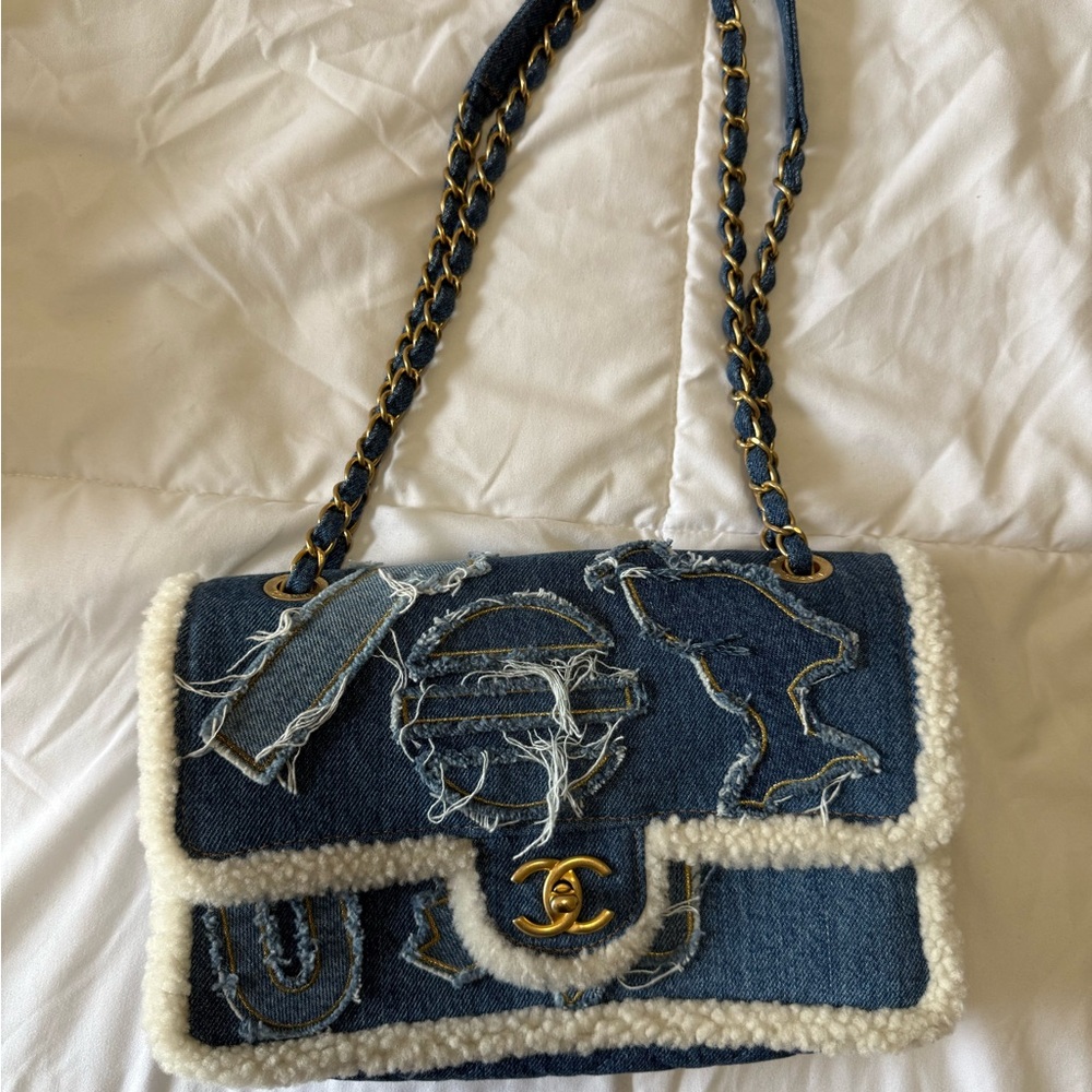 CHANEL Blue and Gold Quilted Shoulder Bag